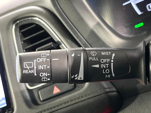 ヴェゼル ハイブリッドＸ・ホンダセンシング　禁煙車　ホンダセンシング　純正８型ナビ　バックカメラ　アダプティブクルーズ　ＬＥＤヘッド　オートライト　デュアルエアコン　スマートキー　電動パーキングブレーキ　パドルシフト　ドラレコ　ＥＴＣ　フルセグ（39枚目）