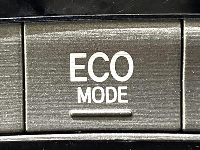 プリウス Ｇ　禁煙車　純正ナビ　バックカメラ　クルコン　パワーシート　ＨＩＤヘッドライト　オートライト　オートエアコン　スマートキー　ステアリングスイッチ　ハーフレザーシート　ＥＴＣ　ドラレコ　Ｂｌｕｅｔｏｏｔｈ（24枚目）