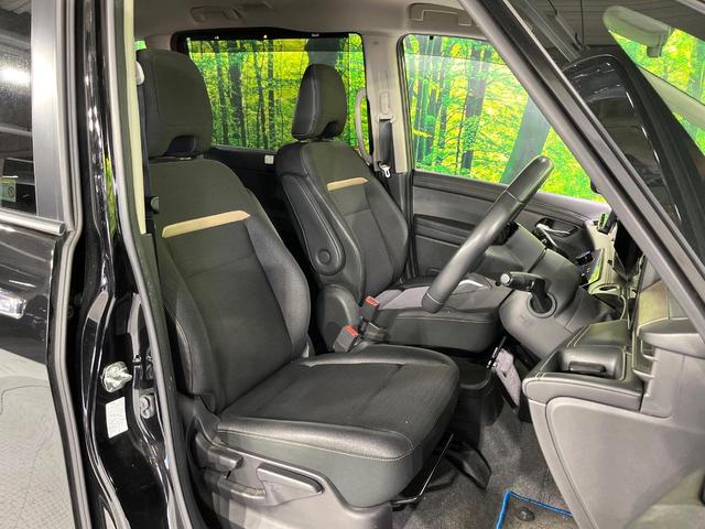 セレナ ｅ－パワー　ハイウェイスターＶ　禁煙車　プロパイロット　衝突軽減　ＳＤナビ　全周囲カメラ　ハンズフリー両側電動スライド　ブラインドスポットモニター　電動パーキングブレーキ　ＥＴＣ　純正１６インチＡＷ　ＬＥＤライト　オートライト（9枚目）