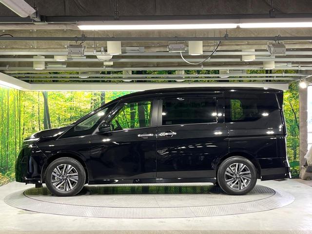 セレナ ｅ－パワー　ハイウェイスターＶ　禁煙車　プロパイロット　衝突軽減　ＳＤナビ　全周囲カメラ　ハンズフリー両側電動スライド　ブラインドスポットモニター　電動パーキングブレーキ　ＥＴＣ　純正１６インチＡＷ　ＬＥＤライト　オートライト（43枚目）