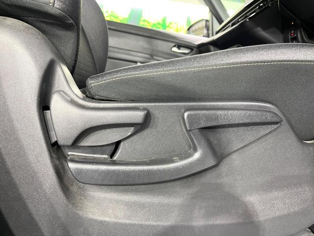 セレナ ｅ－パワー　ハイウェイスターＶ　禁煙車　プロパイロット　衝突軽減　ＳＤナビ　全周囲カメラ　ハンズフリー両側電動スライド　ブラインドスポットモニター　電動パーキングブレーキ　ＥＴＣ　純正１６インチＡＷ　ＬＥＤライト　オートライト（51枚目）