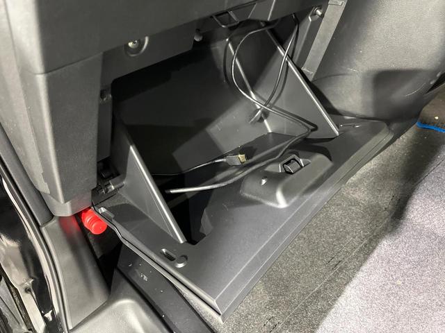 セレナ ｅ－パワー　ハイウェイスターＶ　禁煙車　プロパイロット　衝突軽減　ＳＤナビ　全周囲カメラ　ハンズフリー両側電動スライド　ブラインドスポットモニター　電動パーキングブレーキ　ＥＴＣ　純正１６インチＡＷ　ＬＥＤライト　オートライト（54枚目）