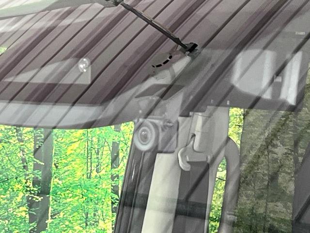 セレナ ｅ－パワー　ハイウェイスターＶ　禁煙車　プロパイロット　衝突軽減　ＳＤナビ　全周囲カメラ　ハンズフリー両側電動スライド　ブラインドスポットモニター　電動パーキングブレーキ　ＥＴＣ　純正１６インチＡＷ　ＬＥＤライト　オートライト（69枚目）