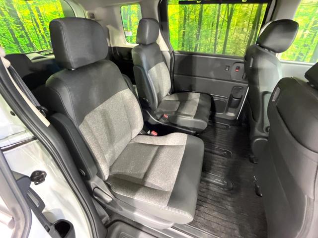 フリード ｅ：ＨＥＶエアー　ＥＸ　禁煙車　ホンダセンシング　純正ディスプレイ　バックカメラ　両側電動スライド　前席シートヒーター　ブラインドスポットモニター　レーンアシスト　ＬＥＤライト　オートハイビーム　オートエアコン　ＥＴＣ（9枚目）