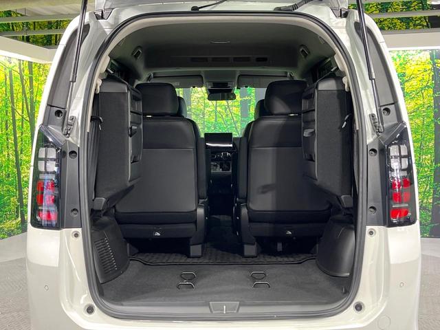 フリード ｅ：ＨＥＶエアー　ＥＸ　禁煙車　ホンダセンシング　純正ディスプレイ　バックカメラ　両側電動スライド　前席シートヒーター　ブラインドスポットモニター　レーンアシスト　ＬＥＤライト　オートハイビーム　オートエアコン　ＥＴＣ（10枚目）