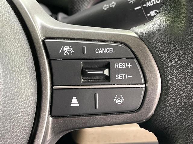 フリード ｅ：ＨＥＶエアー　ＥＸ　禁煙車　ホンダセンシング　純正ディスプレイ　バックカメラ　両側電動スライド　前席シートヒーター　ブラインドスポットモニター　レーンアシスト　ＬＥＤライト　オートハイビーム　オートエアコン　ＥＴＣ（23枚目）