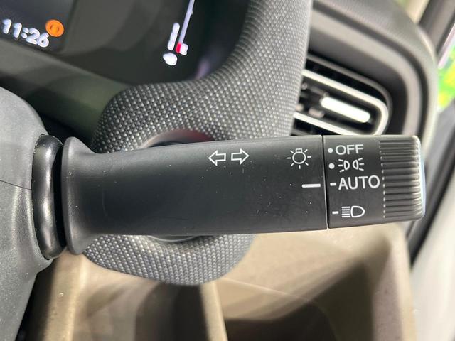 フリード ｅ：ＨＥＶエアー　ＥＸ　禁煙車　ホンダセンシング　純正ディスプレイ　バックカメラ　両側電動スライド　前席シートヒーター　ブラインドスポットモニター　レーンアシスト　ＬＥＤライト　オートハイビーム　オートエアコン　ＥＴＣ（32枚目）