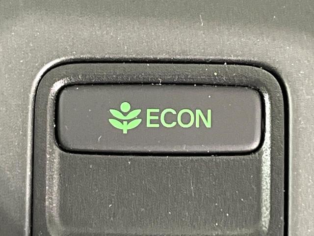 フリード ｅ：ＨＥＶエアー　ＥＸ　禁煙車　ホンダセンシング　純正ディスプレイ　バックカメラ　両側電動スライド　前席シートヒーター　ブラインドスポットモニター　レーンアシスト　ＬＥＤライト　オートハイビーム　オートエアコン　ＥＴＣ（50枚目）