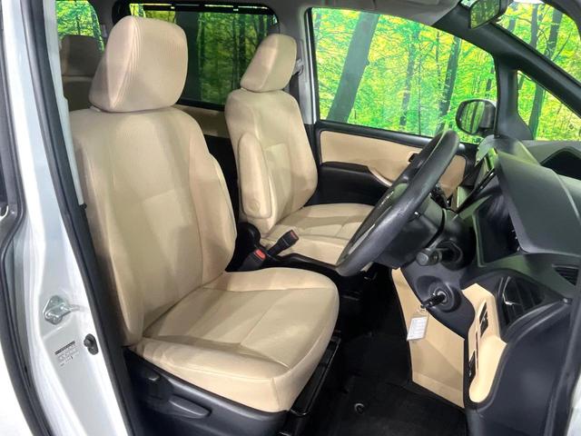 ノア Ｘ　禁煙車　純正ナビ　バックカメラ　電動スライドドア　スマートキー　ＬＥＤヘッド　ビルトインＥＴＣ　オートライト　デュアルエアコン　Ｂｌｕｅｔｏｏｔｈ　ＣＤ　ＤＶＤ再生　フルセグ（8枚目）