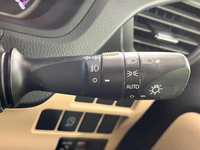 ノア Ｘ　禁煙車　純正ナビ　バックカメラ　電動スライドドア　スマートキー　ＬＥＤヘッド　ビルトインＥＴＣ　オートライト　デュアルエアコン　Ｂｌｕｅｔｏｏｔｈ　ＣＤ　ＤＶＤ再生　フルセグ（28枚目）