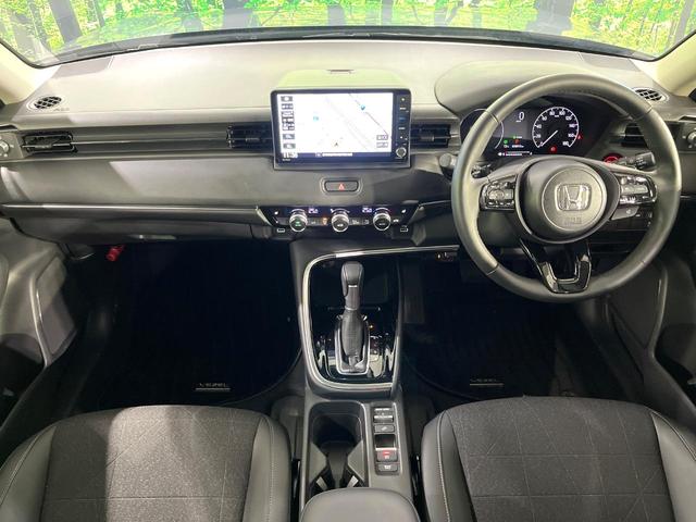 ヴェゼル ｅ：ＨＥＶ　Ｚ　禁煙車　ホンダセンシング　純正９型ナビ　バックカメラ　電動リアゲート　シーケンシャルターンＬＥＤランプ　シートヒーター　ステアリングヒーター　電動パーキングブレーキ　レーンアシスト　パドルシフト（2枚目）