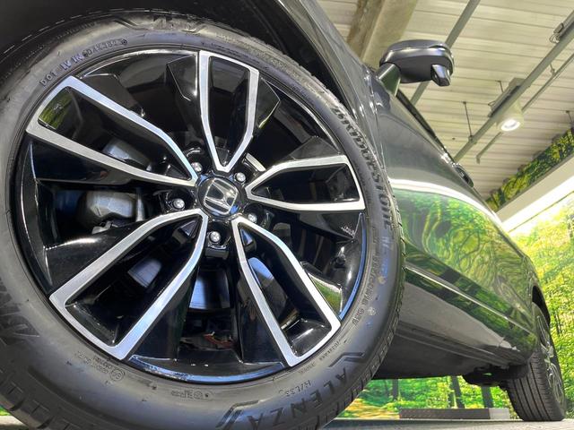 ヴェゼル ｅ：ＨＥＶ　Ｚ　禁煙車　ホンダセンシング　純正９型ナビ　バックカメラ　電動リアゲート　シーケンシャルターンＬＥＤランプ　シートヒーター　ステアリングヒーター　電動パーキングブレーキ　レーンアシスト　パドルシフト（13枚目）