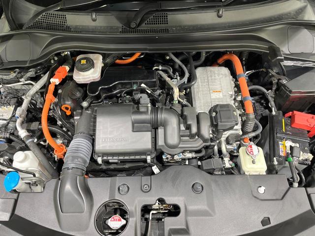 ヴェゼル ｅ：ＨＥＶ　Ｚ　禁煙車　ホンダセンシング　純正９型ナビ　バックカメラ　電動リアゲート　シーケンシャルターンＬＥＤランプ　シートヒーター　ステアリングヒーター　電動パーキングブレーキ　レーンアシスト　パドルシフト（18枚目）