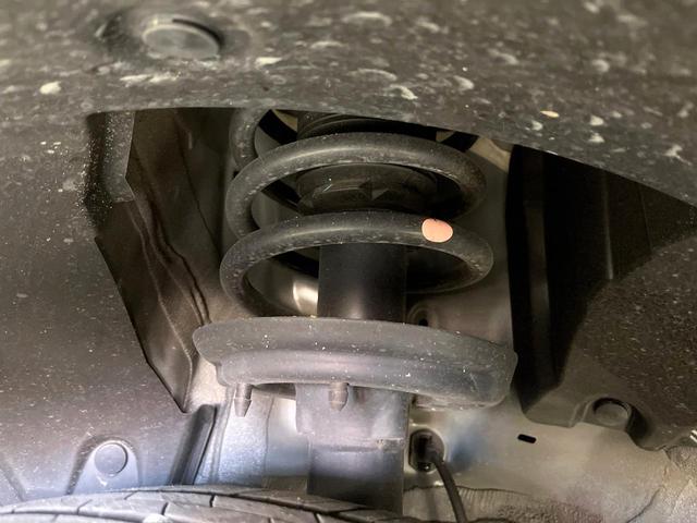 ヴェゼル ｅ：ＨＥＶ　Ｚ　禁煙車　ホンダセンシング　純正９型ナビ　バックカメラ　電動リアゲート　シーケンシャルターンＬＥＤランプ　シートヒーター　ステアリングヒーター　電動パーキングブレーキ　レーンアシスト　パドルシフト（20枚目）