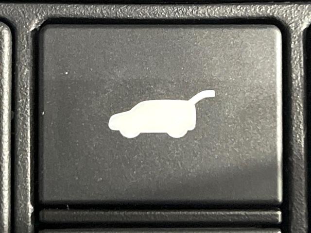 ヴェゼル ｅ：ＨＥＶ　Ｚ　禁煙車　ホンダセンシング　純正９型ナビ　バックカメラ　電動リアゲート　シーケンシャルターンＬＥＤランプ　シートヒーター　ステアリングヒーター　電動パーキングブレーキ　レーンアシスト　パドルシフト（21枚目）