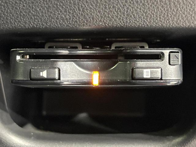 ムーヴ カスタム　ＲＳ　ハイパーＳＡ　ターボ　純正ＳＤナビ　衝突被害軽減システム　スマートキー　ＬＥＤヘッド　ＥＴＣ　純正１５インチアルミ　オートライト　オートエアコン　ＣＤ　地デジ　ＬＥＤフォグ（5枚目）