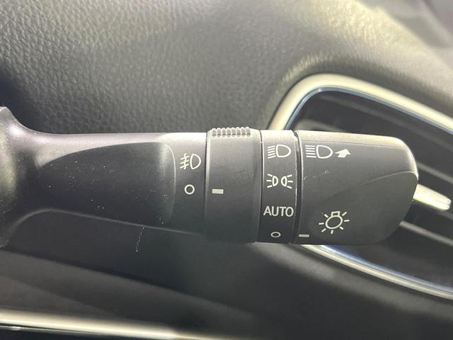 プリウス Ｓツーリングセレクション　純正９型ナビ　バックカメラ　衝突被害軽減システム　レーダークルーズ　禁煙車　レザー調シート　ドラレコ　スマートキー　ＬＥＤヘッド　ビルトインＥＴＣ　デジタルインナーミラー　オートライト　オートエアコン（33枚目）