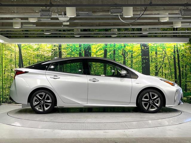 プリウス Ｓツーリングセレクション　純正９型ナビ　バックカメラ　衝突被害軽減システム　レーダークルーズ　禁煙車　レザー調シート　ドラレコ　スマートキー　ＬＥＤヘッド　ビルトインＥＴＣ　デジタルインナーミラー　オートライト　オートエアコン（50枚目）