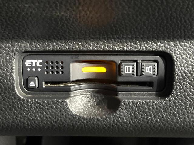 Ｎ－ＷＧＮカスタム Ｌ・ターボホンダセンシング　純正ＳＤナビ　バックカメラ　衝突被害軽減システム　レーダークルーズ　ハーフレザーシート　シートヒーター　ドラレコ　レーンキープ　スマートキー　ＬＥＤヘッド　ビルトインＥＴＣ　純正１５インチアルミ（7枚目）