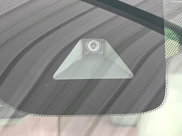 デイズ ボレロ　Ｘ　禁煙車　２トーンカラー　衝突軽減　純正９型ナビ　全周囲カメラ　オートエアコン　ＥＴＣ　ＬＥＤライト　ハイビームアシスト　ステアリングスイッチ　ウィンカーミラー　合皮シート　ドラレコ（3枚目）