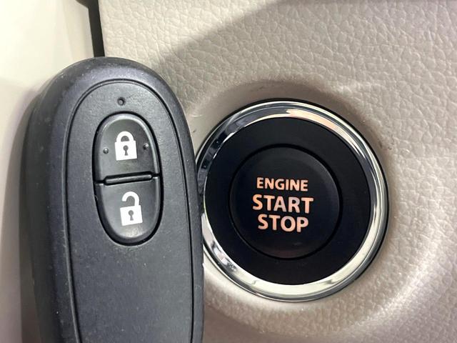 アルトラパン モード　禁煙車　セーフティサポート　シートヒーター　ＨＩＤヘッド　オートライト　オートエアコン　ドラレコ　誤発進抑制機能　車線逸脱警報　パーキングセンサー　ステアリングスイッチ　シートリフター（5枚目）