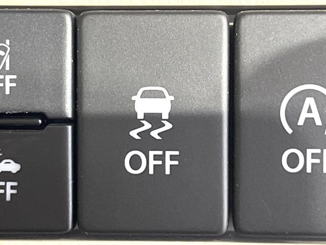 アルトラパン モード　禁煙車　セーフティサポート　シートヒーター　ＨＩＤヘッド　オートライト　オートエアコン　ドラレコ　誤発進抑制機能　車線逸脱警報　パーキングセンサー　ステアリングスイッチ　シートリフター（24枚目）