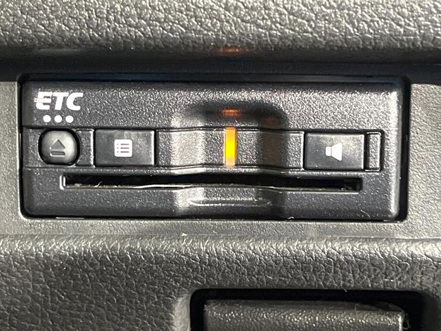 ハスラー ハイブリッドＧ　禁煙車　２トーンカラー　セーフティサポート　純正９型ナビ　全周囲カメラ　前席シートヒーター　オートエアコン　コーナーセンサー　アダプティブクルーズ　車線逸脱警報　ＥＴＣ（7枚目）