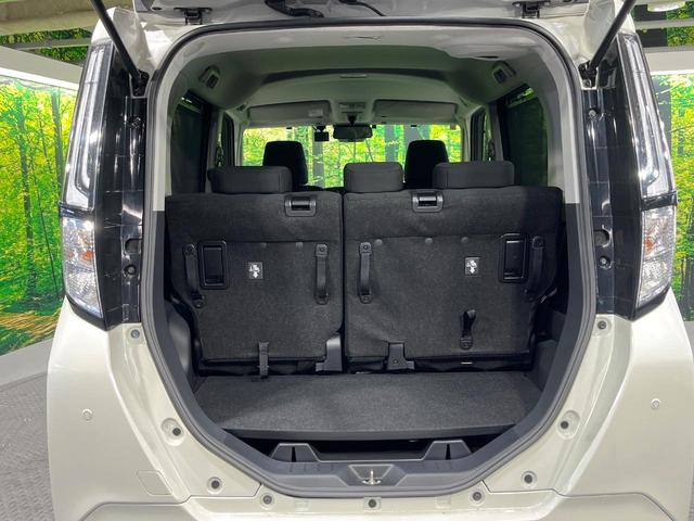 ���i�̂���������ʋ΁A���}���ɏ\���ȉ׎��X�y�[�X���m�ۂ��Ă���܂��B�Z�J���h�V�[�g��|���ƁA�傫�ȉו��̐ύڂ��\�ł���