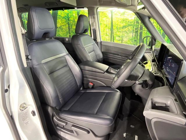 セレナ ｅ－パワー　ルキシオン　プロパイロット　フリップダウンモニター　禁煙車　エマージェンシーブレーキ　純正１２．３型ナビ　アラウンドビューモニター　ハンズフリー両側電動スライド　シートヒーター　ステアリングヒーター　ＬＥＤヘッド（9枚目）