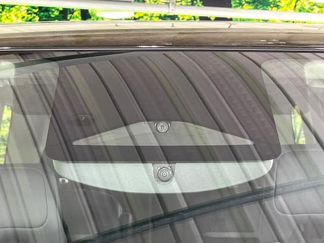 セレナ ｅ－パワー　ルキシオン　プロパイロット　フリップダウンモニター　禁煙車　エマージェンシーブレーキ　純正１２．３型ナビ　アラウンドビューモニター　ハンズフリー両側電動スライド　シートヒーター　ステアリングヒーター　ＬＥＤヘッド（22枚目）