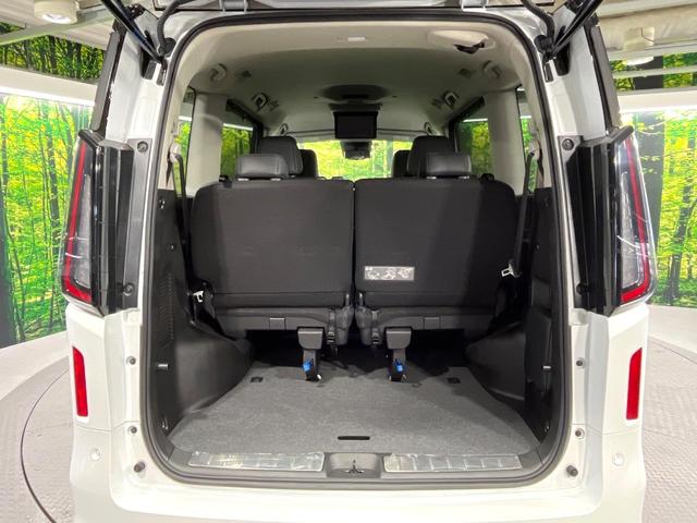 セレナ ｅ－パワー　ルキシオン　プロパイロット　フリップダウンモニター　禁煙車　エマージェンシーブレーキ　純正１２．３型ナビ　アラウンドビューモニター　ハンズフリー両側電動スライド　シートヒーター　ステアリングヒーター　ＬＥＤヘッド（46枚目）