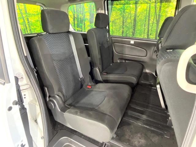 セレナ ２０Ｘ　Ｓ－ハイブリッド　エマージェンシーブレーキ　ＳＤナビ　バックカメラ　クルコン　Ｂｌｕｅｔｏｏｔｈ　ＥＴＣ　オートエアコン　オートライト　スマートキー　両側スライドドア　車線逸脱警報　アイドリングストップ（10枚目）