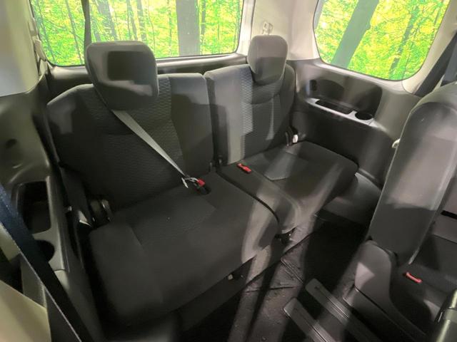 セレナ ２０Ｘ　Ｓ－ハイブリッド　エマージェンシーブレーキ　ＳＤナビ　バックカメラ　クルコン　Ｂｌｕｅｔｏｏｔｈ　ＥＴＣ　オートエアコン　オートライト　スマートキー　両側スライドドア　車線逸脱警報　アイドリングストップ（11枚目）