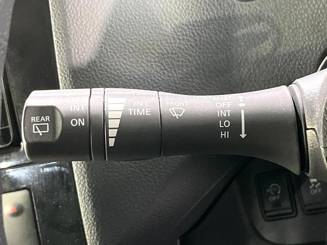 セレナ ２０Ｘ　Ｓ－ハイブリッド　エマージェンシーブレーキ　ＳＤナビ　バックカメラ　クルコン　Ｂｌｕｅｔｏｏｔｈ　ＥＴＣ　オートエアコン　オートライト　スマートキー　両側スライドドア　車線逸脱警報　アイドリングストップ（27枚目）