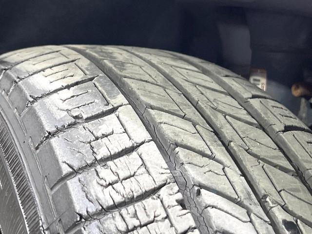 セレナ ２０Ｘ　Ｓ－ハイブリッド　エマージェンシーブレーキ　ＳＤナビ　バックカメラ　クルコン　Ｂｌｕｅｔｏｏｔｈ　ＥＴＣ　オートエアコン　オートライト　スマートキー　両側スライドドア　車線逸脱警報　アイドリングストップ（43枚目）