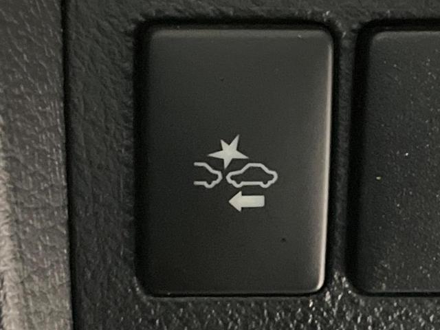 アルファード ２．５Ｓ　Ａパッケージ　衝突軽減　ＢＩＧ－Ｘ１１型ナビ　バックカメラ　フリップダウンモニター　両側電動スライド　レーダークルーズ　２列目オットマン　ＬＥＤライト　オートライト　ＥＴＣ　リアオートエアコン　純正１８ＡＷ（4枚目）