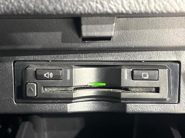 アルファード ２．５Ｓ　Ａパッケージ　衝突軽減　ＢＩＧ－Ｘ１１型ナビ　バックカメラ　フリップダウンモニター　両側電動スライド　レーダークルーズ　２列目オットマン　ＬＥＤライト　オートライト　ＥＴＣ　リアオートエアコン　純正１８ＡＷ（23枚目）