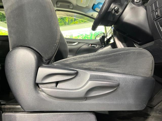 アルファード ２．５Ｓ　Ａパッケージ　衝突軽減　ＢＩＧ－Ｘ１１型ナビ　バックカメラ　フリップダウンモニター　両側電動スライド　レーダークルーズ　２列目オットマン　ＬＥＤライト　オートライト　ＥＴＣ　リアオートエアコン　純正１８ＡＷ（55枚目）