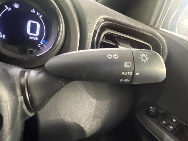 ヤリス ハイブリッドＺ　禁煙車　セーフティセンス　純正８型ナビ　パノラミックビューモニター　ＢＳＭ　レーダークルーズ　ＨＵＤ　シートヒーター　クリアランスソナー　ＬＥＤヘッド　オートハイビーム　オートエアコン　スマートキー（36枚目）