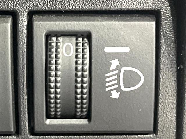 ヤリス ハイブリッドＺ　禁煙車　セーフティセンス　純正８型ナビ　パノラミックビューモニター　ＢＳＭ　レーダークルーズ　ＨＵＤ　シートヒーター　クリアランスソナー　ＬＥＤヘッド　オートハイビーム　オートエアコン　スマートキー（46枚目）