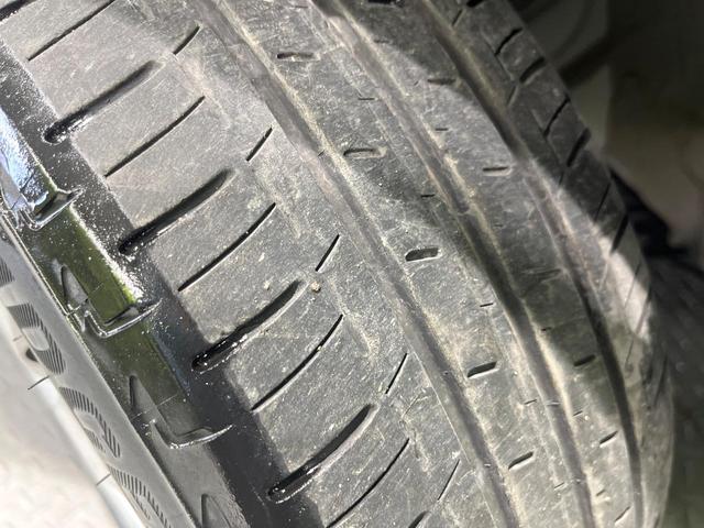 ヤリス ハイブリッドＺ　禁煙車　セーフティセンス　純正８型ナビ　パノラミックビューモニター　ＢＳＭ　レーダークルーズ　ＨＵＤ　シートヒーター　クリアランスソナー　ＬＥＤヘッド　オートハイビーム　オートエアコン　スマートキー（57枚目）