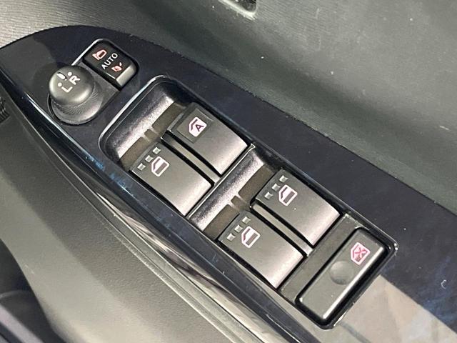 タント カスタムＸ　トップエディションＳＡＩＩ　禁煙車　衝突軽減装置　ＳＤナビ　バックカメラ　電動スライドドア　オートエアコン　ＬＥＤライト　オートライト　スマートキー　後席サンシェード　ドアレコ　ウィンカーミラー　電動格納ミラー　純正１４ＡＷ（26枚目）