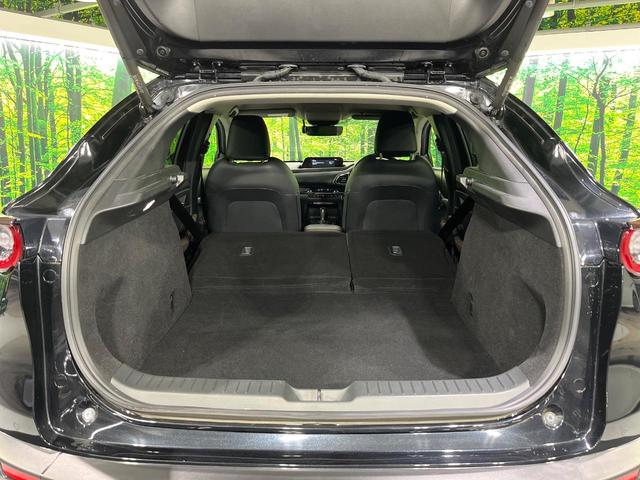 ＣＸ－３０ ２０Ｓ　Ｌパッケージ　禁煙車　衝突軽減　純正８．８型ナビ　全周囲カメラ　前席シートヒーター　ヘッドアップディスプレイ　ステアリングヒーター　電動リアゲート　パワーシート　レーダークルーズ　ＬＥＤライト　オートライト（10枚目）