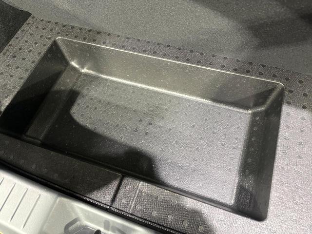 ＣＸ－３０ ２０Ｓ　Ｌパッケージ　禁煙車　衝突軽減　純正８．８型ナビ　全周囲カメラ　前席シートヒーター　ヘッドアップディスプレイ　ステアリングヒーター　電動リアゲート　パワーシート　レーダークルーズ　ＬＥＤライト　オートライト（47枚目）