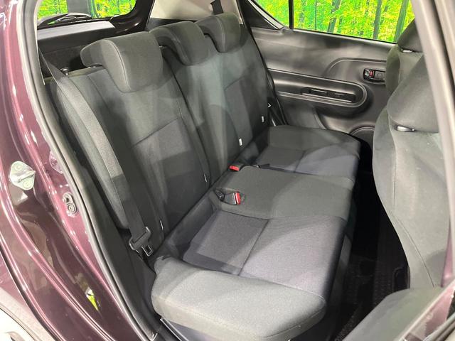 アクア Ｓ　禁煙車　純正ナビ　バックカメラ　オートエアコン　ＥＴＣ　スマートキー　プッシュスタート　オートライト　ウィンカーミラー　シートリフター　ステアリングスイッチ（9枚目）