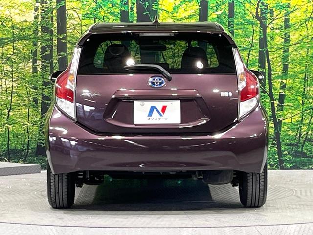 アクア Ｓ　禁煙車　純正ナビ　バックカメラ　オートエアコン　ＥＴＣ　スマートキー　プッシュスタート　オートライト　ウィンカーミラー　シートリフター　ステアリングスイッチ（15枚目）