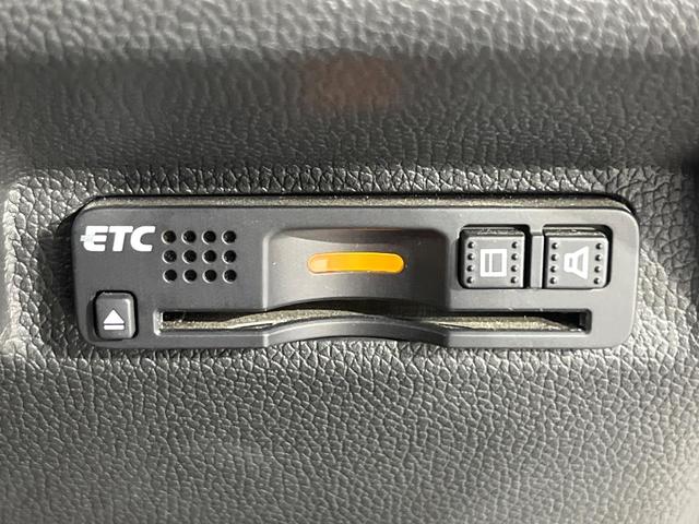 フリードハイブリッド ハイブリッド・ＥＸ　禁煙車　ホンダセンシング　純正９型ナビ　バックカメラ　両側電動スライド　前席シートヒーター　レーンアシスト　アダプティブクルーズ　ＬＥＤライト　オートライト　オートエアコン　純正１５ＡＷ（7枚目）
