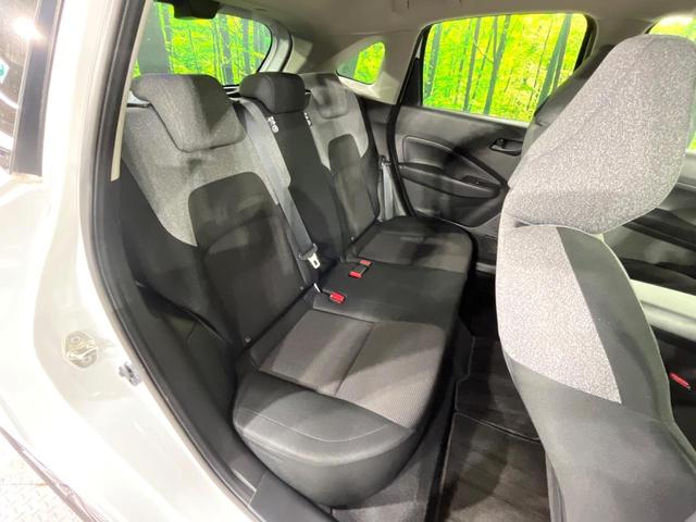 ノート Ｓ　禁煙車　衝突軽減装置　純正ディスプレイオーディオ　全周囲カメラ　デジタルインナーミラー　ブラインドスポットモニター　オートエアコン　スマートキー　電動パーキングブレーキ　オートブレーキホールド（9枚目）