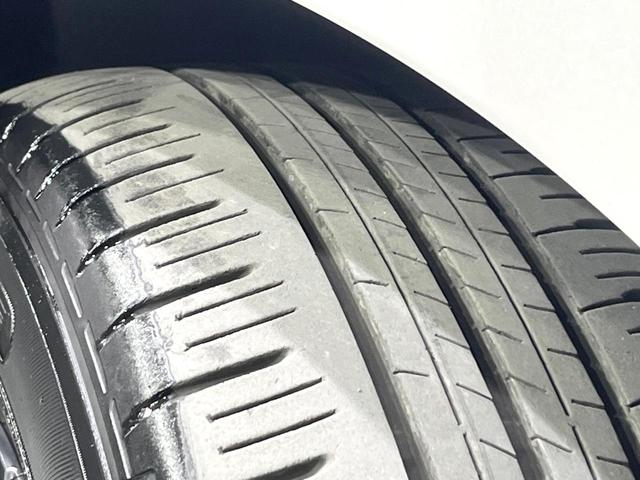 ノート Ｓ　禁煙車　衝突軽減装置　純正ディスプレイオーディオ　全周囲カメラ　デジタルインナーミラー　ブラインドスポットモニター　オートエアコン　スマートキー　電動パーキングブレーキ　オートブレーキホールド（37枚目）