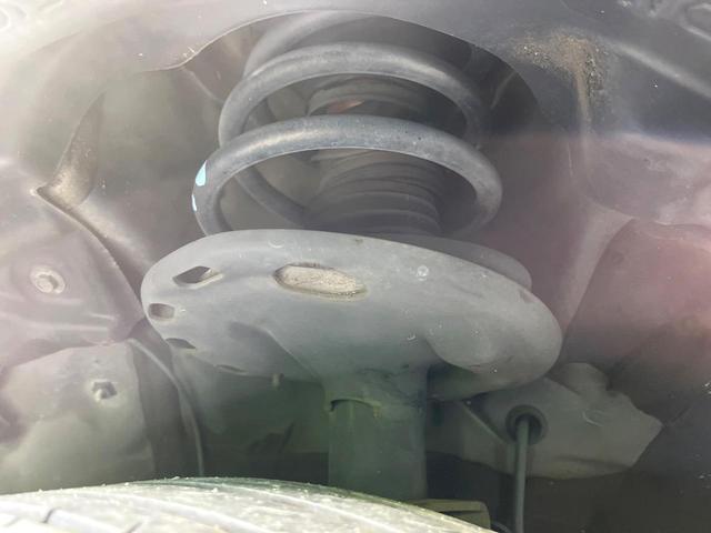 エスクァイア Ｇｉ　禁煙車　純正９型ナビ　バックカメラ　後席モニター　両側電動スライド　クルコン　オートハイビーム　ＬＥＤライト　前席シートヒーター　デュアルオートエアコン　後席シェード　純正１５インチＡＷ　ＥＴＣ（21枚目）